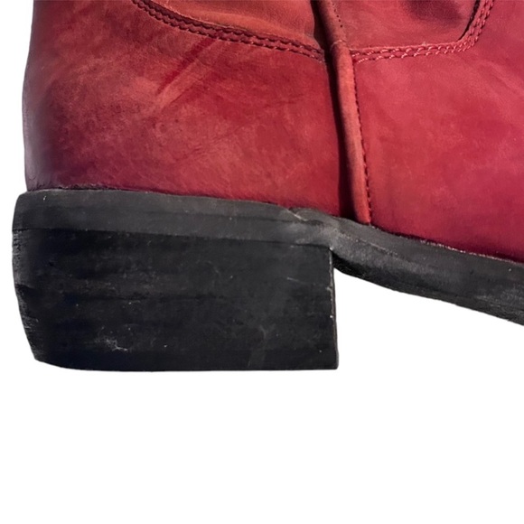 Arnold Churgin Red Nubuck Suede Block Heel
Zip Up Ankle Boots Size 6.5 - Picture 9 of 11